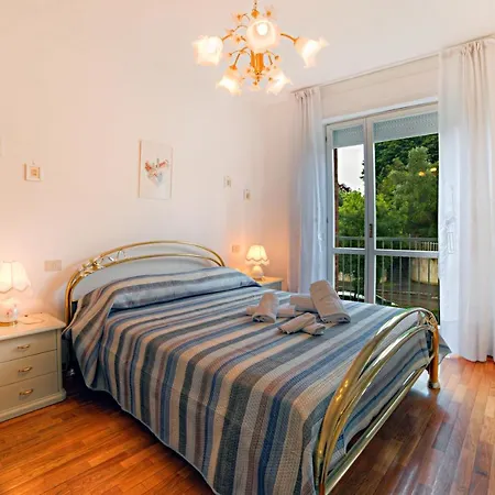 Roger's Apartment *