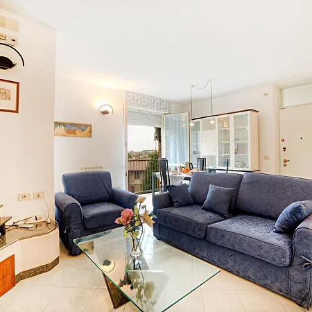 Apartment Roger's *